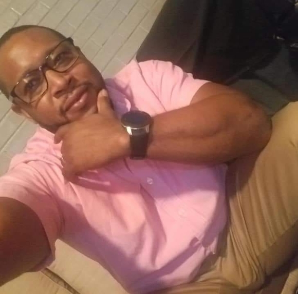 Meet your Posher, Quentin - Picture 1 of 1